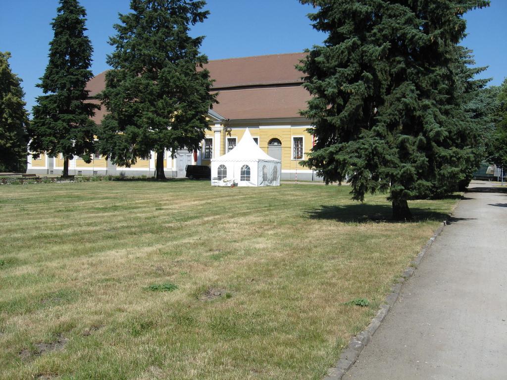 Pension Schlosswache-Zerbst Exterior photo